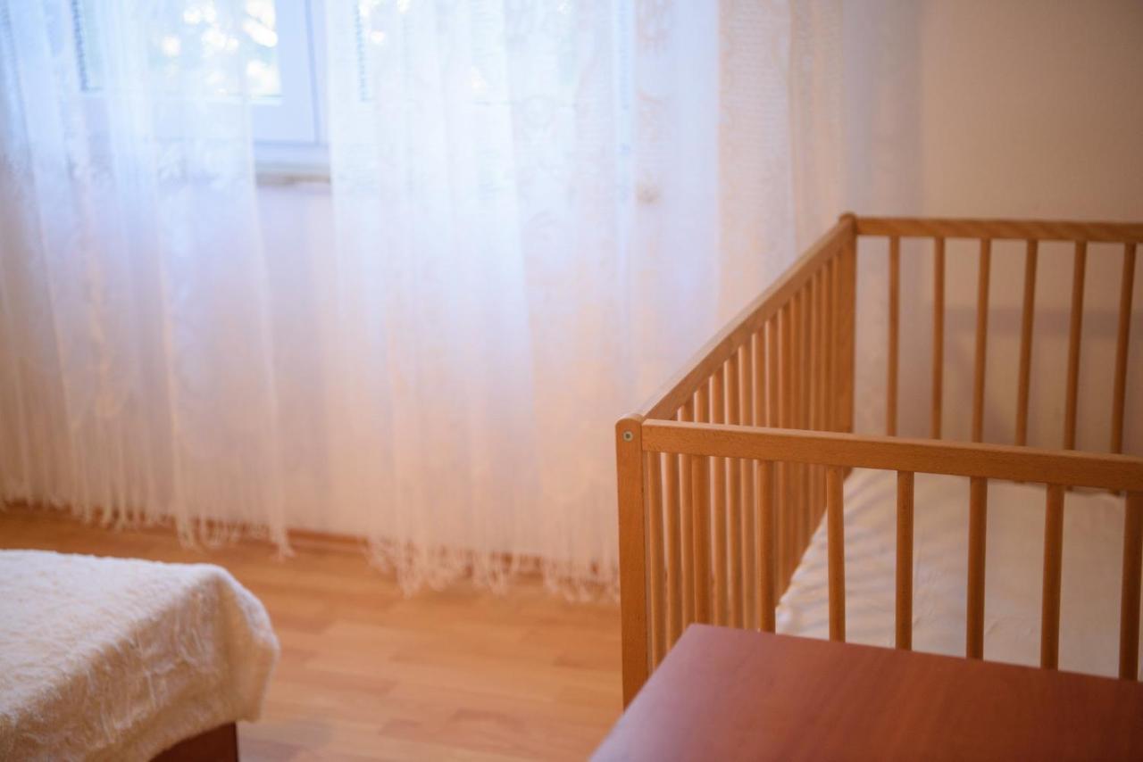 Villa Claudia Lemon Appartment Premantura Buitenkant foto