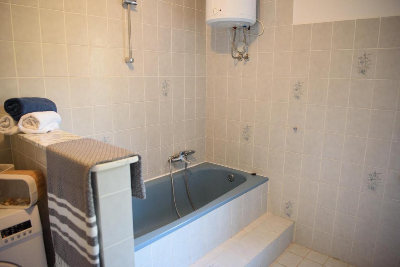 Villa Claudia Lemon Appartment Premantura Buitenkant foto
