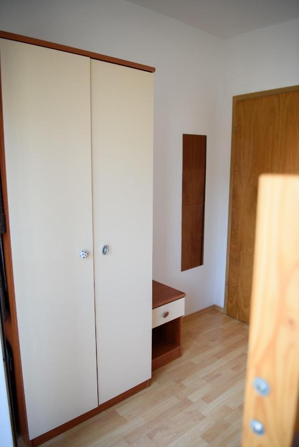 Villa Claudia Lemon Appartment Premantura Buitenkant foto